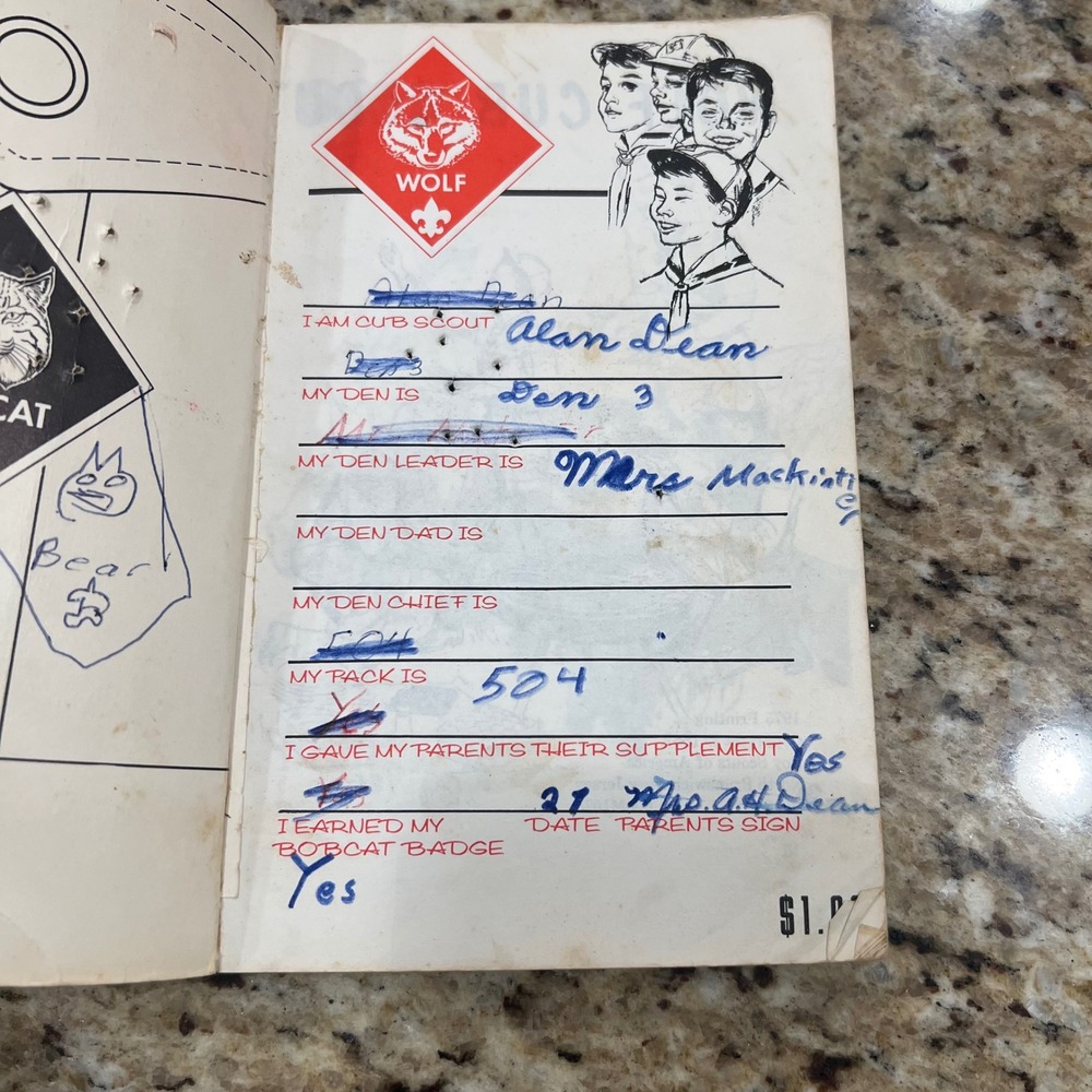 Vintage Wolf Cub Scout Book Boy Scouts of America Handbook Yellow Red Retro - Picture 3 of 8